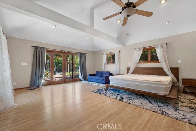 10335 Sylvia Avenue, Porter Ranch CA: https://media.crmls.org/medias/1637301b-74fb-49e8-aa5e-89680ac66661.jpg