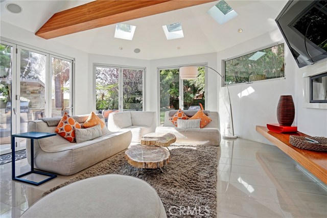 1913 Gates Avenue, Redondo Beach, California 90278, 4 Bedrooms Bedrooms, ,3 BathroomsBathrooms,Residential,Sold,Gates,SB17016231