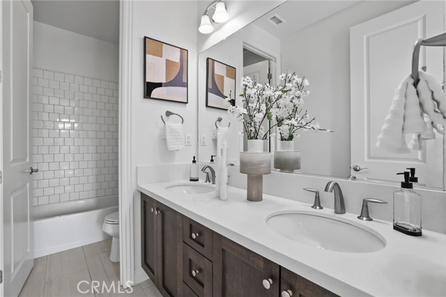 Detail Gallery Image 34 of 51 For 63 Berna, Lake Forest,  CA 92630 - 5 Beds | 4 Baths