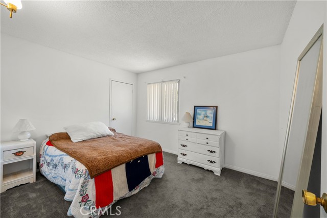 Detail Gallery Image 19 of 42 For 22337 Los Tigres Dr, Saugus,  CA 91350 - 3 Beds | 1/1 Baths