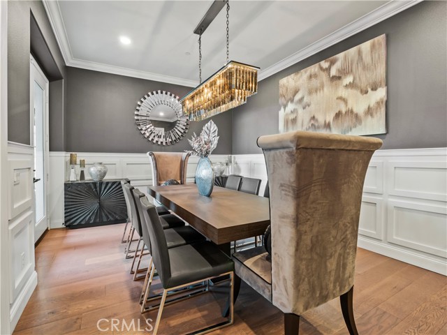 Detail Gallery Image 15 of 65 For 22385 Midtown Ct, Saugus,  CA 91350 - 5 Beds | 4/1 Baths
