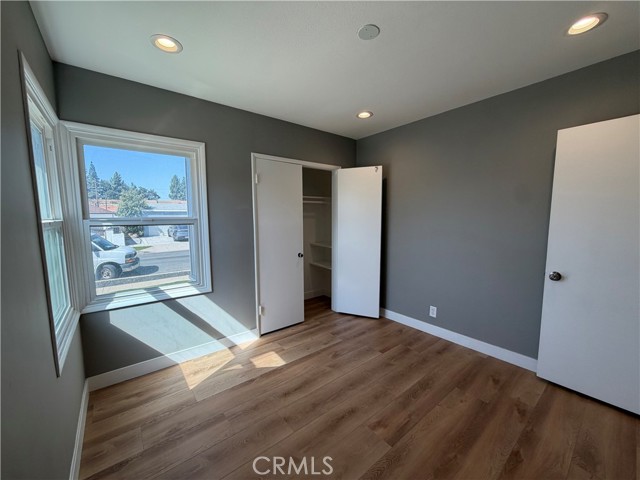 Detail Gallery Image 11 of 28 For 11012 Marklein, –,  CA 91345 - 3 Beds | 2 Baths