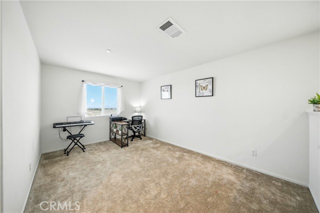 14160 Hercules Street, Hesperia CA: https://media.crmls.org/medias/1639f06b-d68c-40ae-8946-410306b8ac6c.jpg