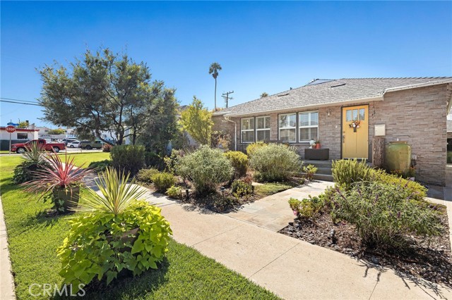 Beautiful garden leading to front porch