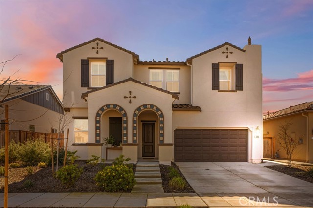 Detail Gallery Image 2 of 59 For 588 Overstone Ave, Madera,  CA 93636 - 5 Beds | 2/1 Baths