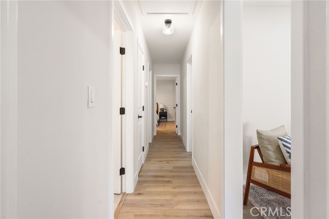 Detail Gallery Image 20 of 51 For 7048 Mclennan Ave, Lake Balboa,  CA 91406 - 4 Beds | 2 Baths