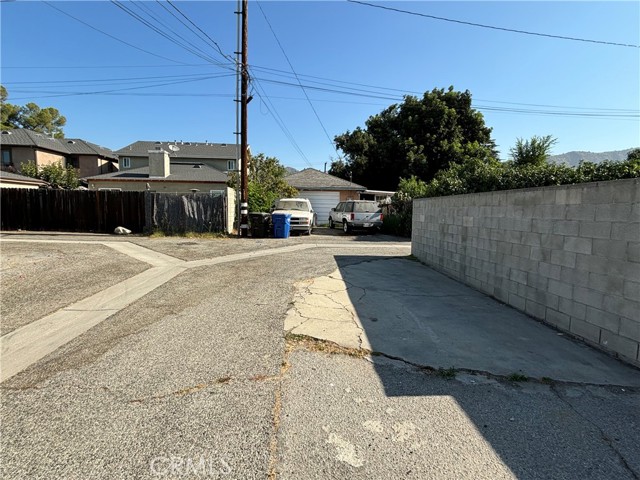 1035 Orange Avenue, Azusa, California 91702, 3 Bedrooms Bedrooms, ,1 BathroomBathrooms,Single Family Residence,For Sale,Orange,OC24155226