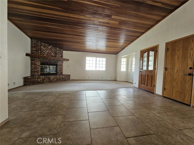 Detail Gallery Image 9 of 21 For 42560 Falcon Ave, Big Bear Lake,  CA 92315 - 3 Beds | 2 Baths