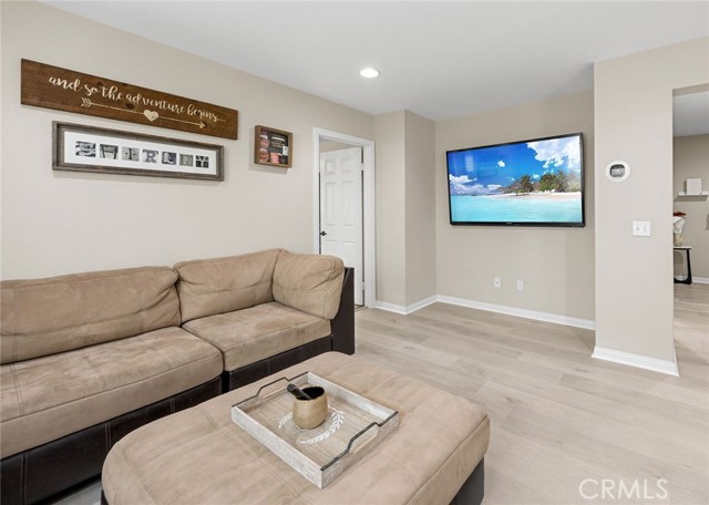 Detail Gallery Image 25 of 34 For 3009 E Arbor Ln, Ontario,  CA 91762 - 4 Beds | 2/1 Baths