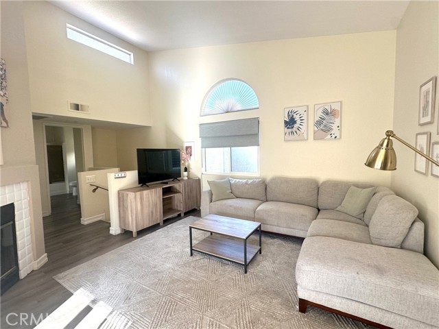 Front Image Thumbnail for CROC26033606