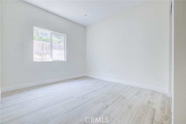 Detail Gallery Image 17 of 23 For 2947 West Blvd #1,  Los Angeles,  CA 90016 - 3 Beds | 2 Baths