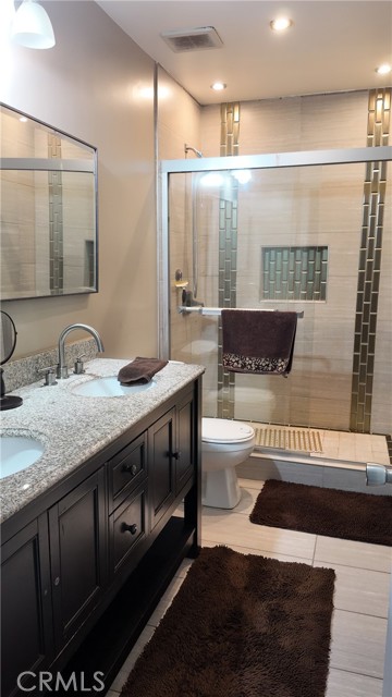 Detail Gallery Image 3 of 11 For 38616 Division, Palmdale,  CA 93550 - 3 Beds | 2 Baths