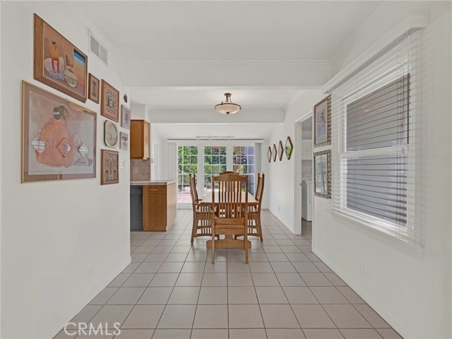 4854 Ranchito Avenue, Sherman Oaks CA: https://media.crmls.org/medias/163f71c0-fe8e-4ce5-8d93-3755d67dbb30.jpg