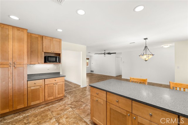 Detail Gallery Image 10 of 31 For 1029 W Clifton, Redlands,  CA 92373 - 3 Beds | 2 Baths