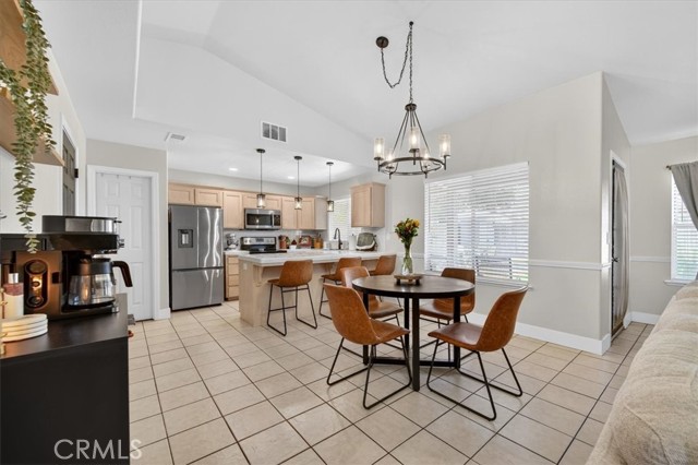 Detail Gallery Image 18 of 35 For 4752 W Mesa, Fresno,  CA 93722 - 3 Beds | 2 Baths