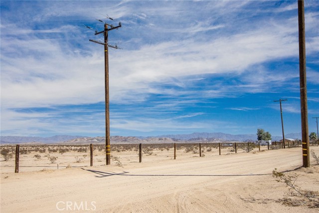 4300 Bagdad Highway, Twentynine Palms, California 92277, ,Land,For Sale,4300 Bagdad Highway,CRJT23024034