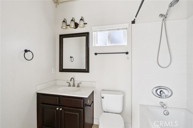 Detail Gallery Image 30 of 69 For 7659 Coldwater Canyon Ct, North Hollywood,  CA 91605 - 4 Beds | 5 Baths