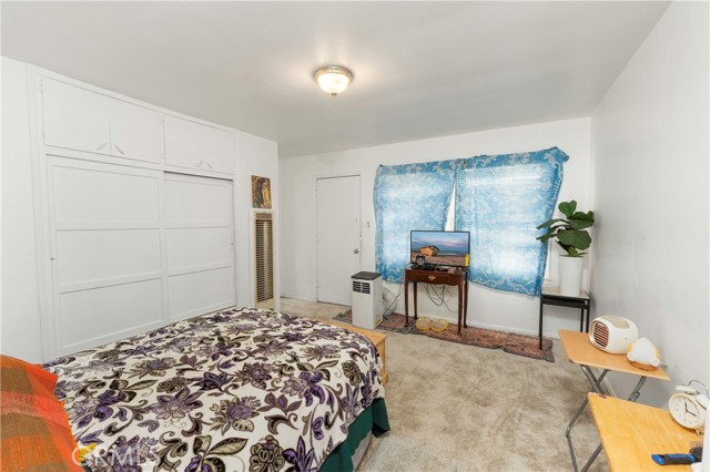 381 W Wabash Street, San Bernardino, California 92405, 3 Bedrooms Bedrooms, ,2 BathroomsBathrooms,Residential,For Sale,381 W Wabash Street,CRIV25054672