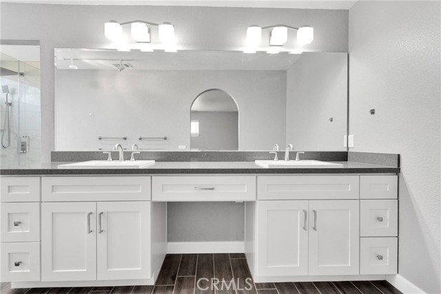 21978 Mojave Street, Apple Valley CA: https://media.crmls.org/medias/1641f330-4ddc-47c4-858b-5aca5591cc08.jpg