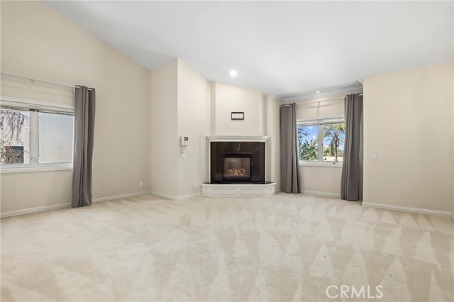 Detail Gallery Image 7 of 59 For 14659 Valley Vista, Sherman Oaks,  CA 91403 - 5 Beds | 4/1 Baths