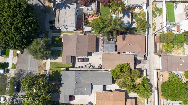 1876 Oregon Avenue, Long Beach CA: https://media.crmls.org/medias/16428514-4956-4db8-bc75-b5fff759103f.jpg