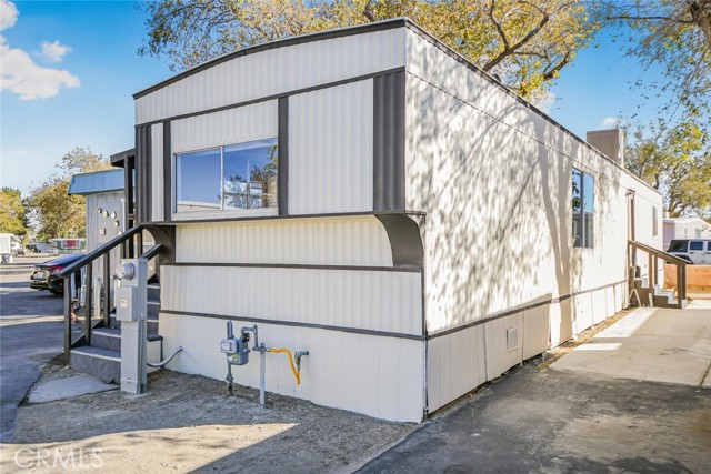 45131 28th E Street, Lancaster CA: https://media.crmls.org/medias/16436d03-9c41-49c2-9a15-e06368fc9162.jpg