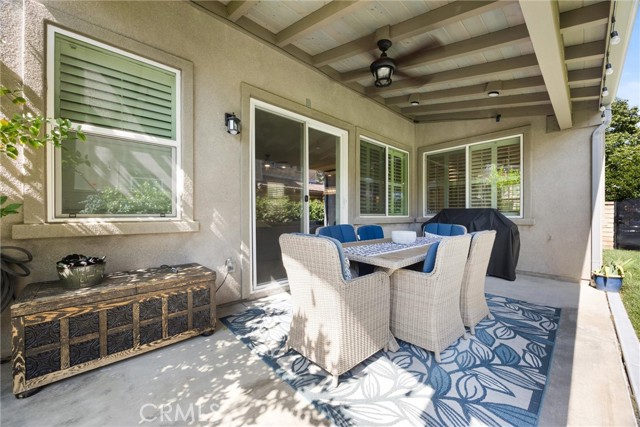 28537 Vista Del Rio Drive, Valencia CA: https://media.crmls.org/medias/16437e4c-2a00-4d1b-bec2-b285ab62d8ad.jpg