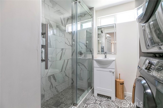 343 Concord Street, Glendale CA: https://media.crmls.org/medias/1643f210-dc8e-48a3-b5f5-ed7fc3515cb6.jpg