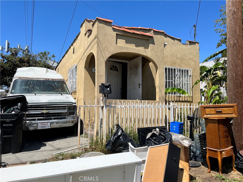 311 W 55th Street, Los Angeles, CA 90037