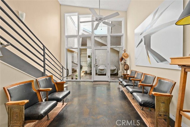 Detail Gallery Image 7 of 42 For 125 N Raymond Ave #413,  Pasadena,  CA 91103 - 3 Beds | 2/1 Baths