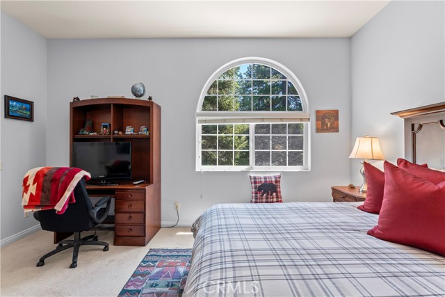 Detail Gallery Image 40 of 55 For 27312 Little Bear Rd, Lake Arrowhead,  CA 92391 - 4 Beds | 4/1 Baths
