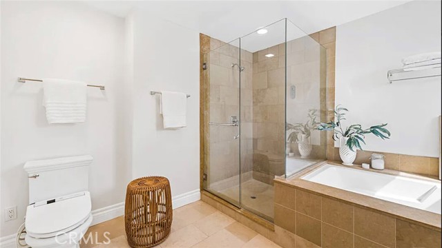 Detail Gallery Image 26 of 33 For 12050 Guerin St #303,  Studio City,  CA 91604 - 3 Beds | 2/1 Baths