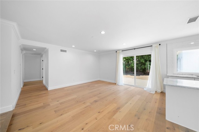 3403 E Date Street, Brea CA: https://media.crmls.org/medias/1646eea5-dcac-4491-a4e3-08ebec8d840b.jpg