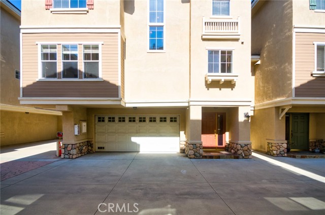 717 Arcadia Avenue, Arcadia CA: https://media.crmls.org/medias/1647a2f9-9938-492e-b1e9-ce83e1ede159.jpg
