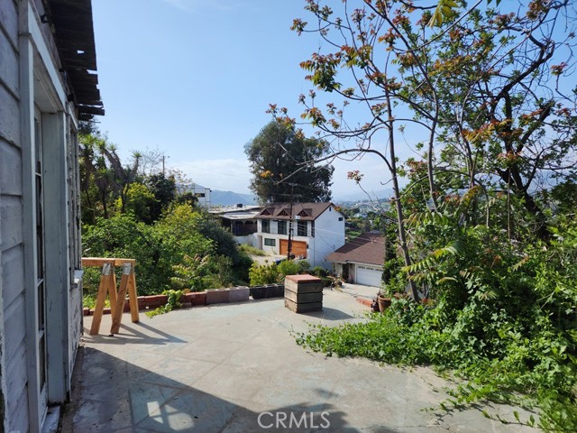 Image 2 for 1832 Burnell Dr, Los Angeles, CA 90065