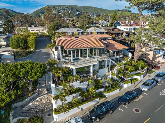 Detail Gallery Image 62 of 71 For 594 Cliff Dr, Laguna Beach,  CA 92651 - 4 Beds | 3 Baths