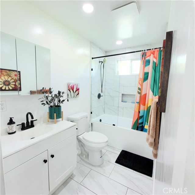 Front Image Thumbnail for CRPW26232144