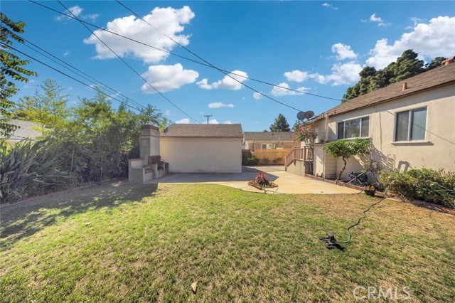 2412 Hagen photo 37