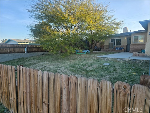 Detail Gallery Image 10 of 11 For 225 Woodham Ave, Barstow,  CA 92311 - 3 Beds | 1/1 Baths