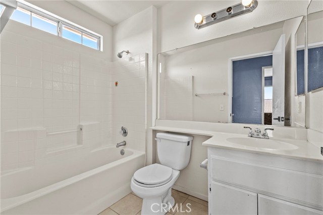 Detail Gallery Image 34 of 69 For 13806 Salado, Victorville,  CA 92392 - 4 Beds | 3 Baths