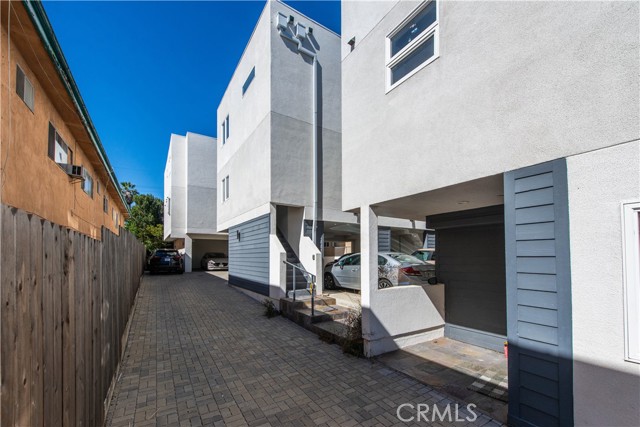 Detail Gallery Image 17 of 20 For 635 N Harvard Bld #635.75,  Los Angeles,  CA 90004 - 2 Beds | 1 Baths