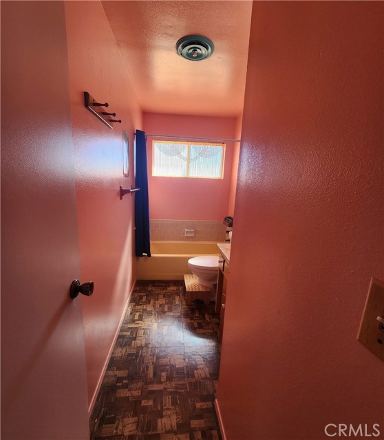 Detail Gallery Image 14 of 24 For 1407 W Burns Ave, Ridgecrest,  CA 93555 - 3 Beds | 2 Baths