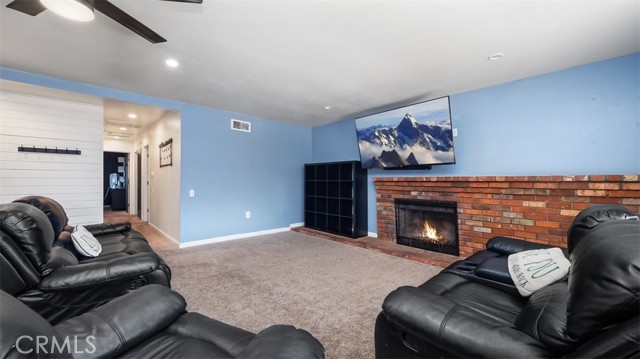 Detail Gallery Image 6 of 20 For 3817 Conejo Dr, San Bernardino,  CA 92404 - 3 Beds | 2 Baths