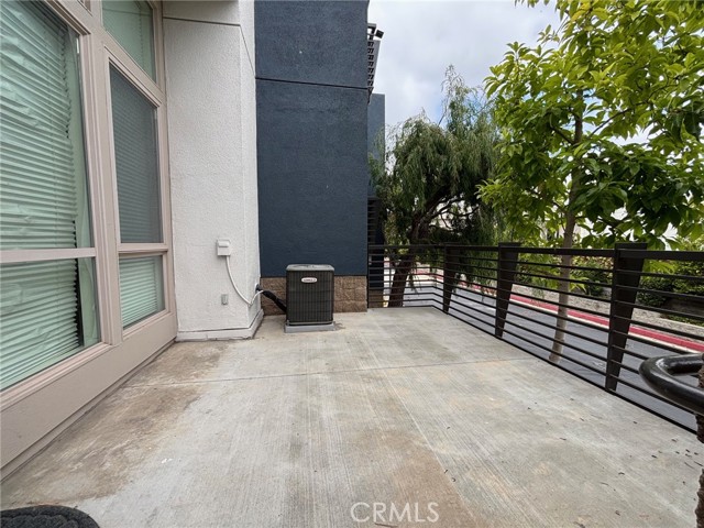 Detail Gallery Image 4 of 35 For 5403 W 149th Pl #13,  Hawthorne,  CA 90250 - 2 Beds | 2/1 Baths