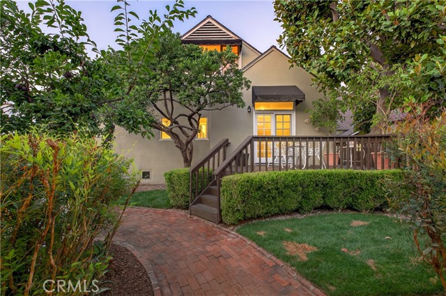 Detail Gallery Image 42 of 54 For 115 Annandale Rd, Pasadena,  CA 91105 - 4 Beds | 3 Baths