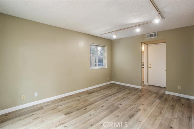 Detail Gallery Image 12 of 23 For 1546 W Jackson St, Rialto,  CA 92376 - 3 Beds | 2/1 Baths