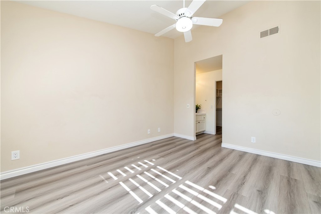 MLS #OC25251270 image #19