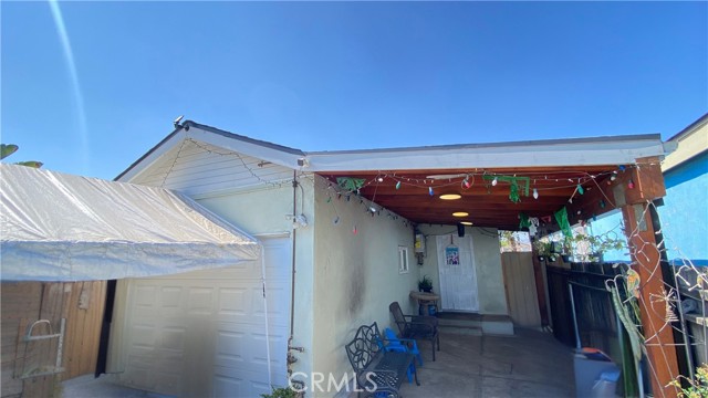 Detail Gallery Image 2 of 12 For 13059 Pierce St, Pacoima,  CA 91331 - 2 Beds | 1 Baths