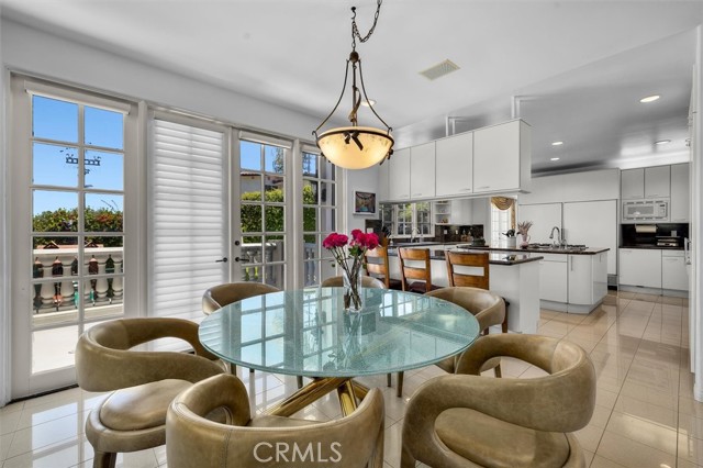 924 Via Mirada, Palos Verdes Estates CA: https://media.crmls.org/medias/164ba2df-200b-4a9e-bfe0-176985cbbe23.jpg
