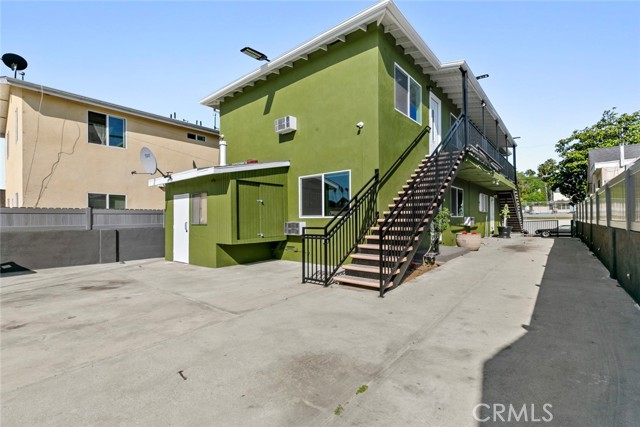 142 S Savannah Street, Los Angeles CA: https://media.crmls.org/medias/164c31b6-3e4f-4b20-94db-dbea551f1d97.jpg